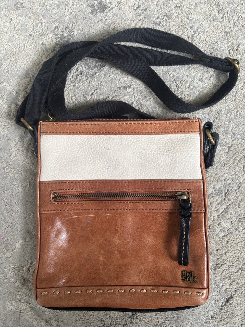 The Sak Brown and White Leather Messenger Crossbody